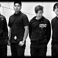 mOn grUp de mOment.....yEeeeaaaAAAAhhhhh!!!!! >>.Billy Talent.<<