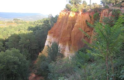 Promenade à Roussillon....