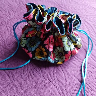 Quelques aumônières porte bijou 