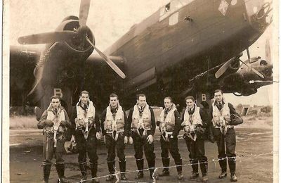 LE 29 OCTOBRE 1945 LE RETOUR DU TUNISIE ENDEUILLE PAR LA PERTE DE DEUX AVIATEURS.