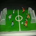 GATEAU CHOCOLAT TERRAIN DE FOOT