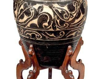 Amphore en céramique Cizhou émaillée brun noir, Chine, XV° siècle