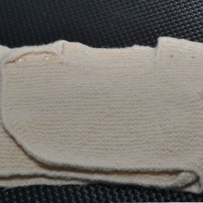 Sa première brassière,