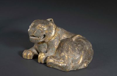 Gilt Bronze Mat Weight in the Shape of a Tiger, Eastern Han dynasty (AD 25-220)