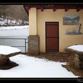 La cabane dans la forêt ...La neige est entrain