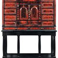 Cabinet en écaille rouge et ébène. Travail flamand du XVIIe siècle.