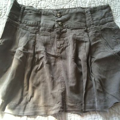 jupe stradivarius 8 euros