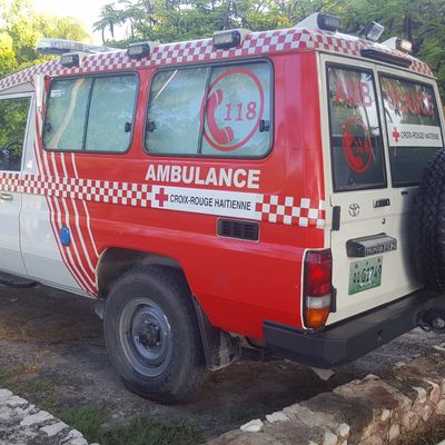 Ambulance de la Croix rouge Haitienne
