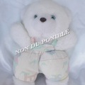 Doudou Peluche Ours Blanc Salopette Imprime arbre, fleur, barrière Nounours