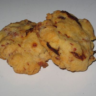 Sablés au lard et tomates séchées
