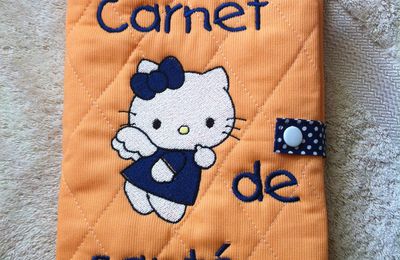 Protège carnet de santé Hello Kitty