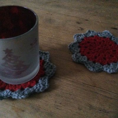 Dessous de tasses au crochet 