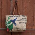 Grand sac a main forme cabas, en toile de jute