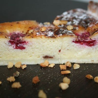 Tarte amandine framboise aux deux chocolats