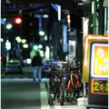 Dimanche soir dans le quartier d'Asakusabashi, un