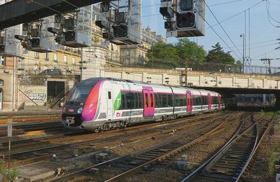 Le Francilien à Saint Lazare