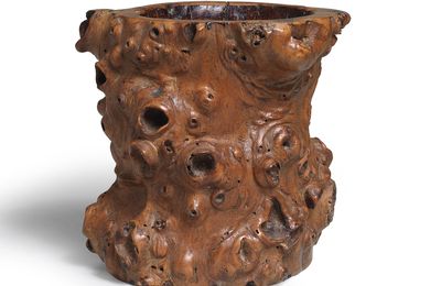 A rare inscribed cypress wood brushpot, bitong, Xuantong seal mark and Fuchen zhi mark, early 20th century