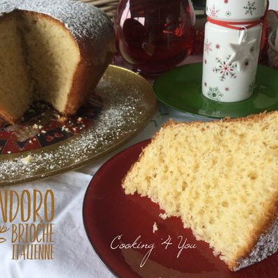 Pandoro, brioche Italienne de Noël