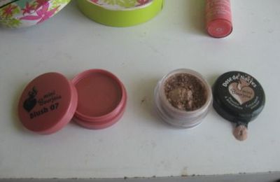 Des nouvelles petites BourjoiS-Eries à vendre ... 