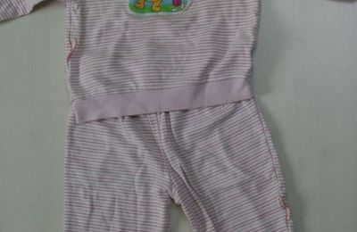 Pyjama 12 mois - 2eur/pièces 