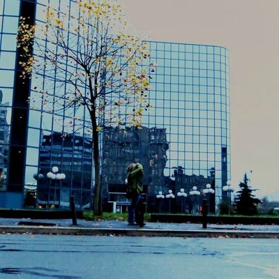 Sous la pluie, un ptit air de magie.....