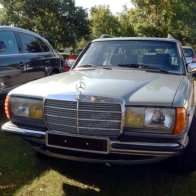 Mercedes S123 300 TD Turbo Diesel (1982-1984)