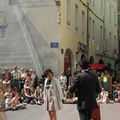 Place du Théâtre, à Chalon dans la rue