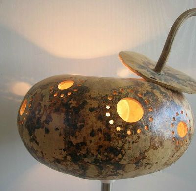Lampe en calebasse "La Brute" n°8