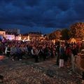 LA FOULE AU RENDEZ-VOUS NOCTURNE DES BALLETS NATIONAUX MEXICAINS.