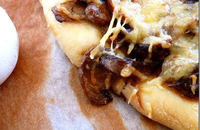 *Pizza champignons & canard confit*