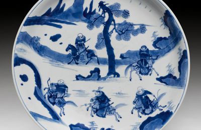 A blue and white saucer, China, Kangxi period (1662-1722)