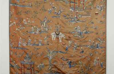 Chinese silk embroidered wedding hanging, 19th century