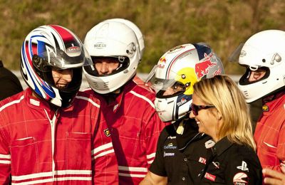 sebastien loeb et steve maire au karting sport auto anneau du rhin porsche avec severine loeb