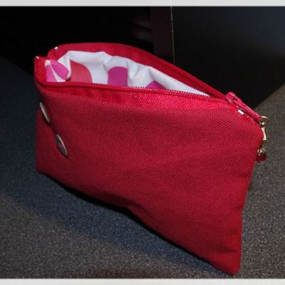 Trousse rouge