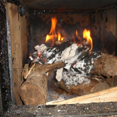 comment allumer une chaudière bois rapidement avec la méthode du Topdown