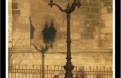 Le lampadaire de la paix