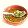 La recette Argentine de la sauce Chimichurri au persil 