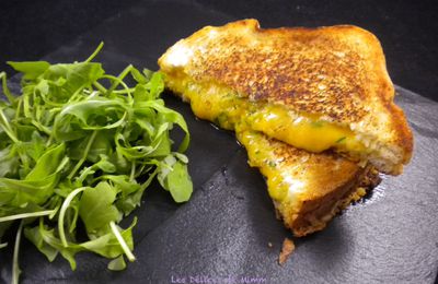 Grilled cheese au cheddar