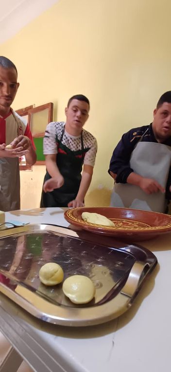 Nouvelle pâtisserie traditionnelle à l'atelier pâtisserie de jeudi à O.T. : les msemmen 