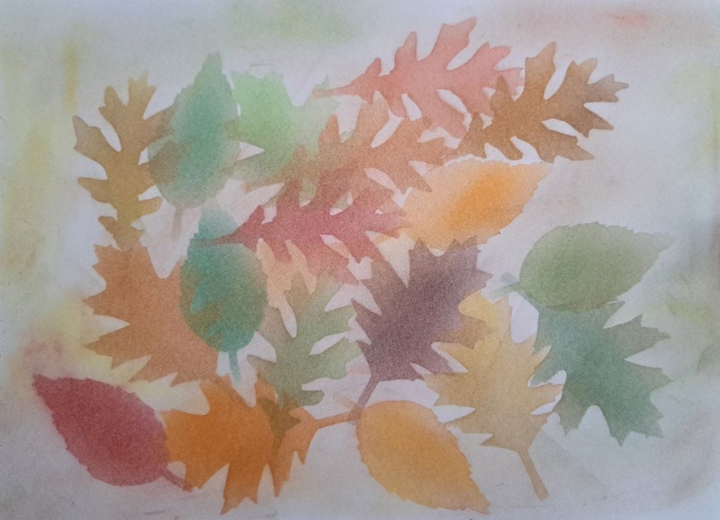 Avec les 3 petites feuilles d'arbre