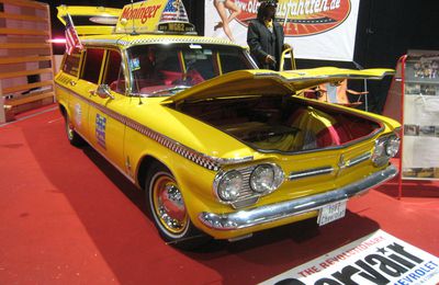 La Chevrolet corvair monza 900 station wagon taxi prototype 1962 (Retrorencard mai 2011)