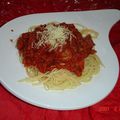 sauce bolognaise à la viande et spaguettis