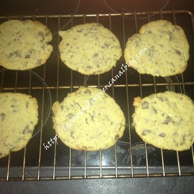 grands cookies moelleux au chocolat