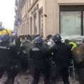 GILETS JAUNES POUR ACTE XX IL VA FALLOIR S'ATTENDRE AU DURCISSEMENT DU MOUVEMENT CONTRE L'AUTISTE MACRON QUI NE LÂCHERA RIEN ! 