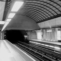 station de métro par un doux soir de printemps