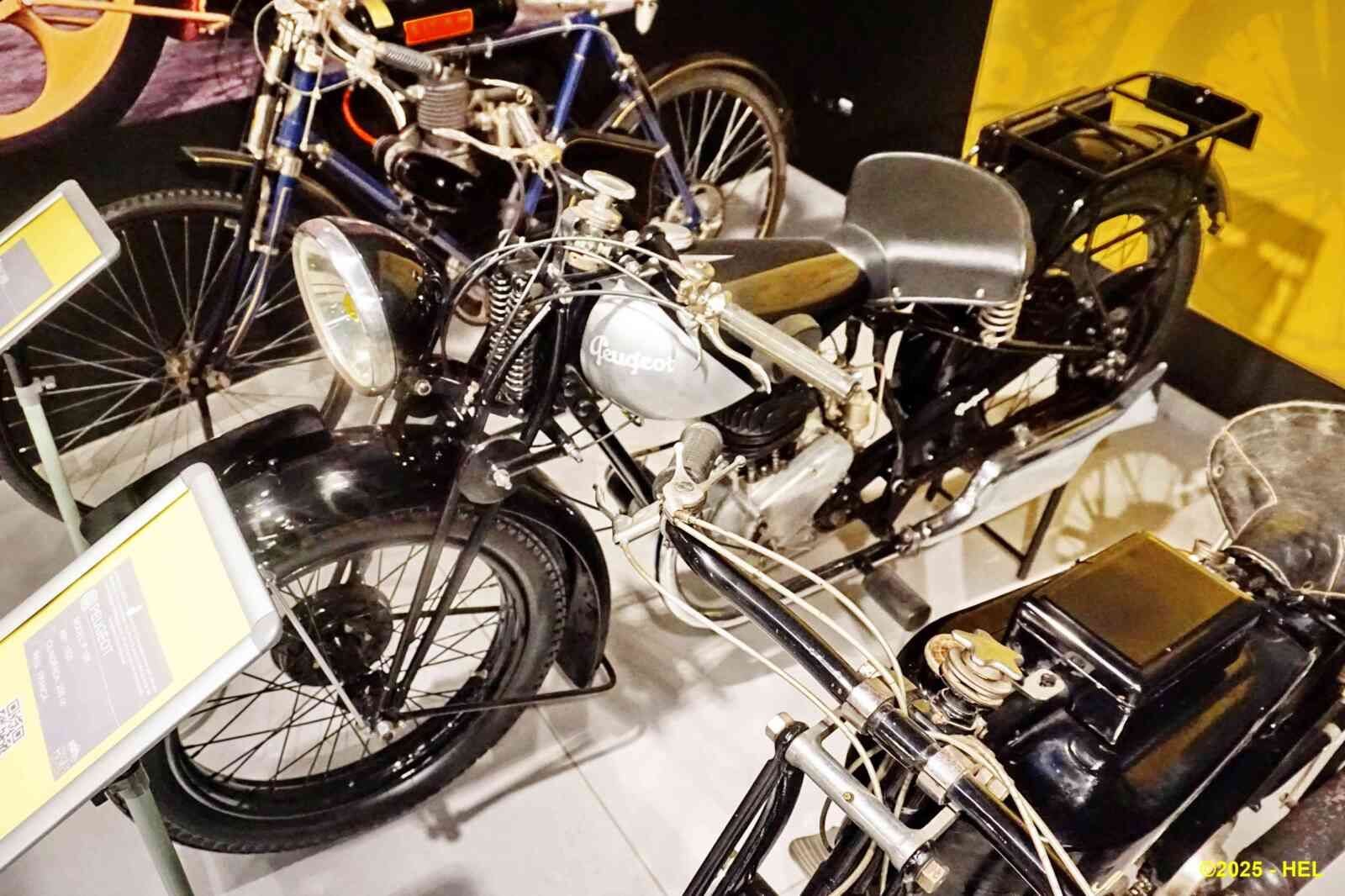 Peugeot P 108 250cc_01 - 1930 [F] HL_GF