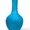 A turquoise glazed bottle vase, Qing dynasty, early 18th century