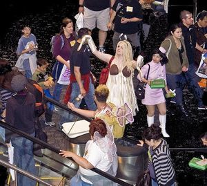 Piratas y Pastafarios en escobón