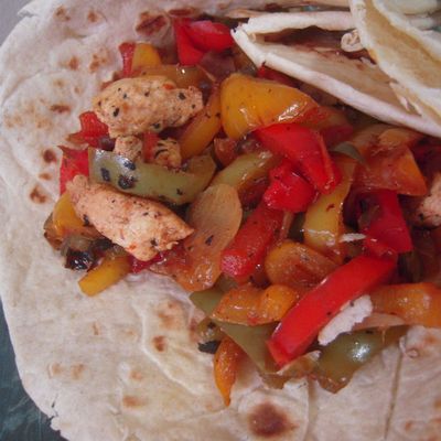 Tortilla aux poivrons et poulet à ma façon