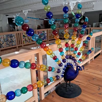 en 2024 :" PLUS VITE, PLUS HAUT, PLUS FORT " et en 2025 :" ENSEMBLE "